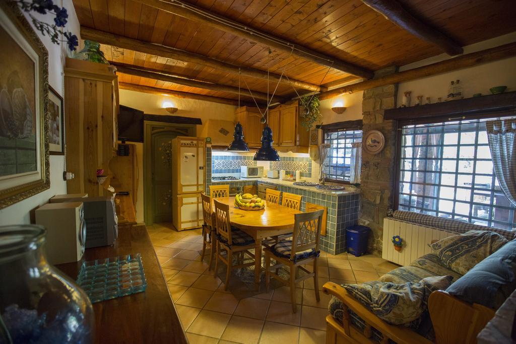 Villa Degli Artisti Cefalu Room photo