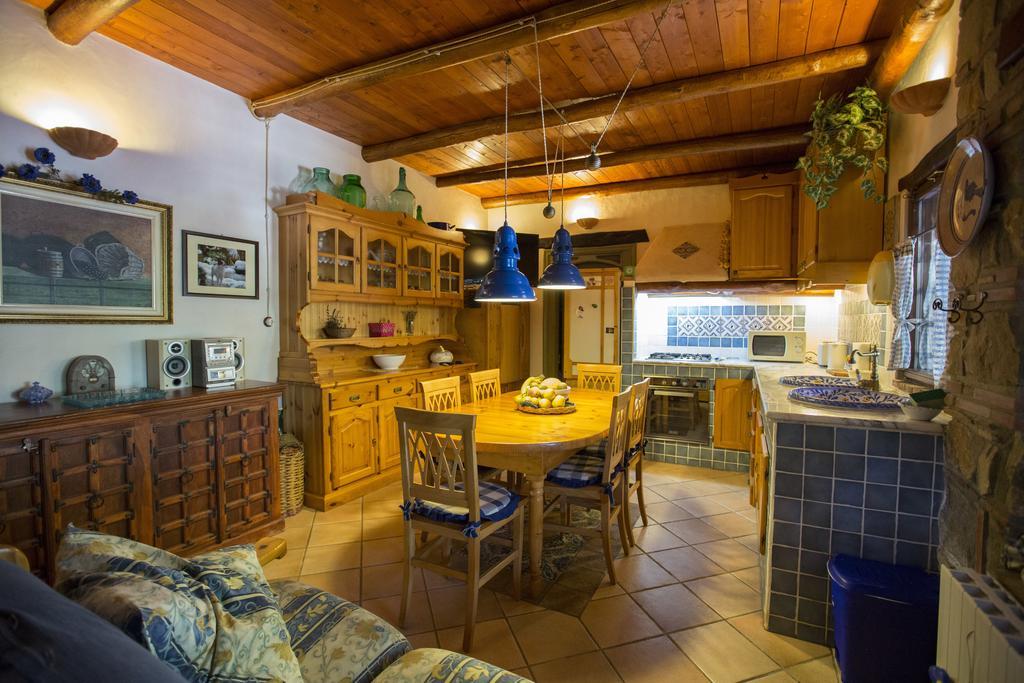 Villa Degli Artisti Cefalu Room photo